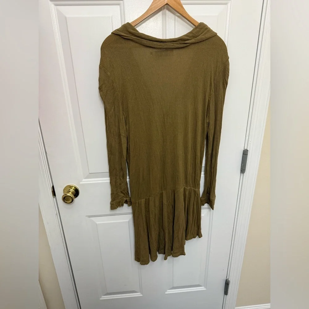 Free People Beach olive green romper S linen lightweight vacation beach
